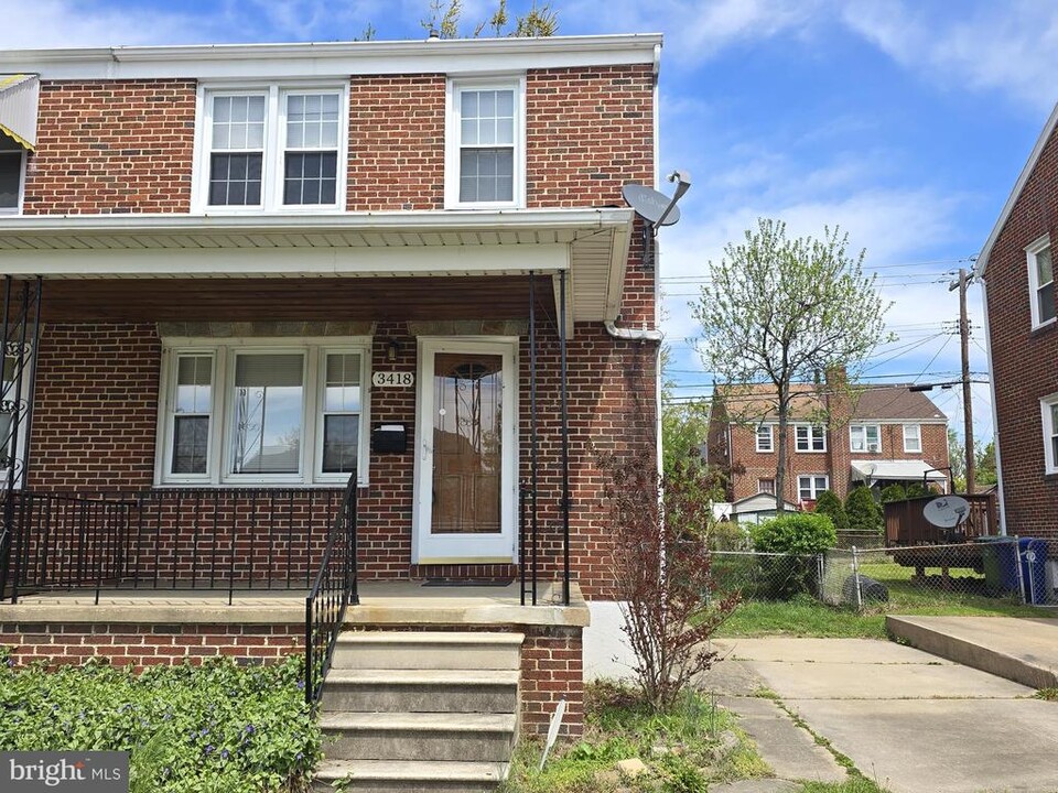 3418 E Northern Pkwy in Baltimore, MD - Building Photo