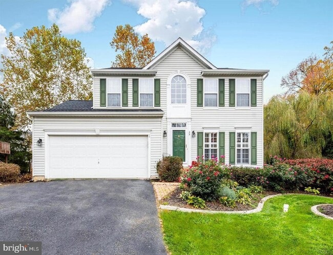 property at 35 Live Oak Ln