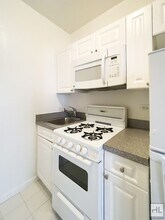 WEST 56 STREET in New York, NY - Foto de edificio - Building Photo