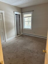 16 Harrington Rd, Unit 2 in Charlton, MA - Building Photo - Building Photo