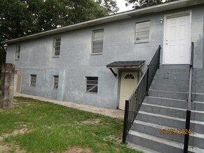 4505 Kingstree Hwy in Manning, SC - Foto de edificio - Building Photo