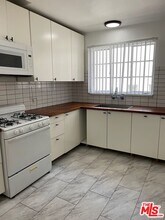 1839 S Beverly Glen Blvd in Los Angeles, CA - Building Photo - Building Photo