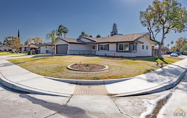 6309 Nottingham Ln in Bakersfield, CA - Building Photo - Building Photo