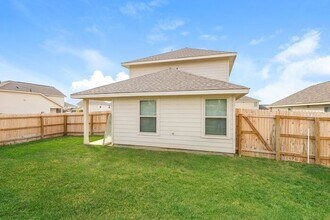 3827 Somers Crest in San Antonio, TX - Building Photo - Building Photo