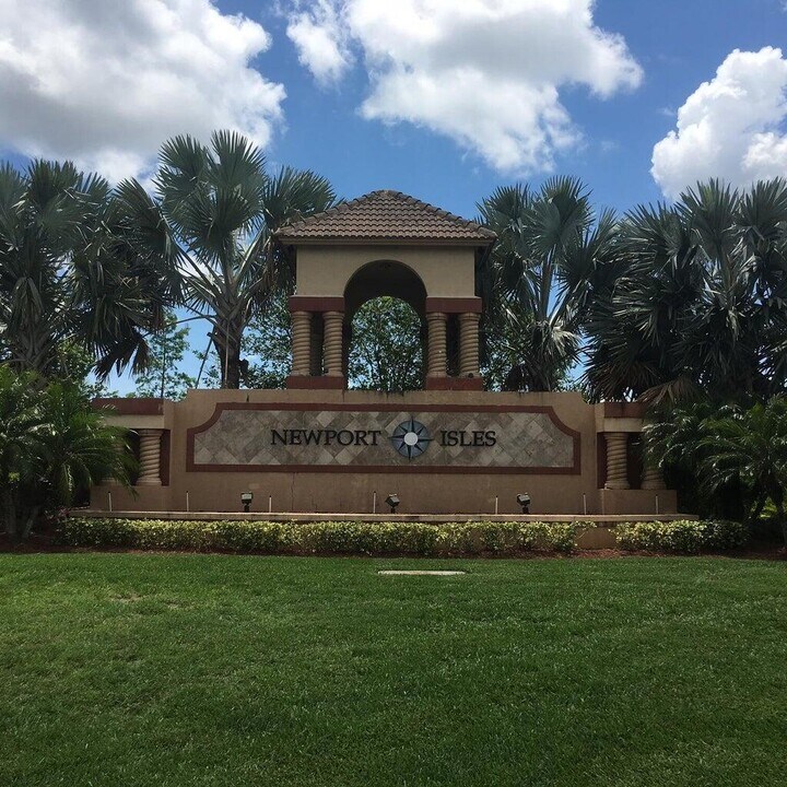 1999 Newport Isles Blvd in Port St. Lucie, FL - Building Photo