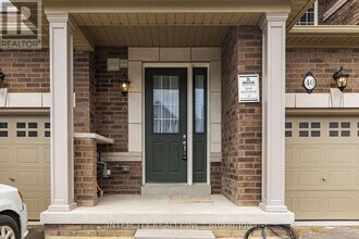 40 Donald Stewart Rd in Brampton, ON - Building Photo - Building Photo