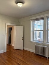 1691 Commonwealth Ave, Unit 29 in Boston, MA - Foto de edificio - Building Photo