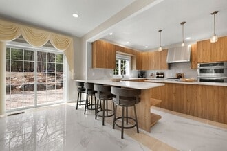 60 Shufelt Rd in Walpole, MA - Building Photo - Building Photo