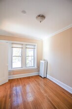 4051 W Melrose St, Unit #2N in Chicago, IL - Foto de edificio - Building Photo