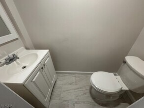 87 Fairview Ave in Somerville, NJ - Building Photo - Building Photo