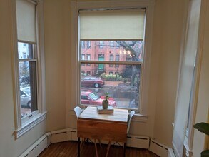 113 5th St NE-Unit -Unit # 1 in Washington, DC - Foto de edificio - Building Photo