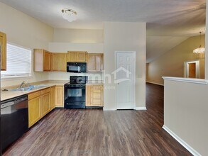 6813 Marksman Ct in Indianapolis, IN - Building Photo - Building Photo