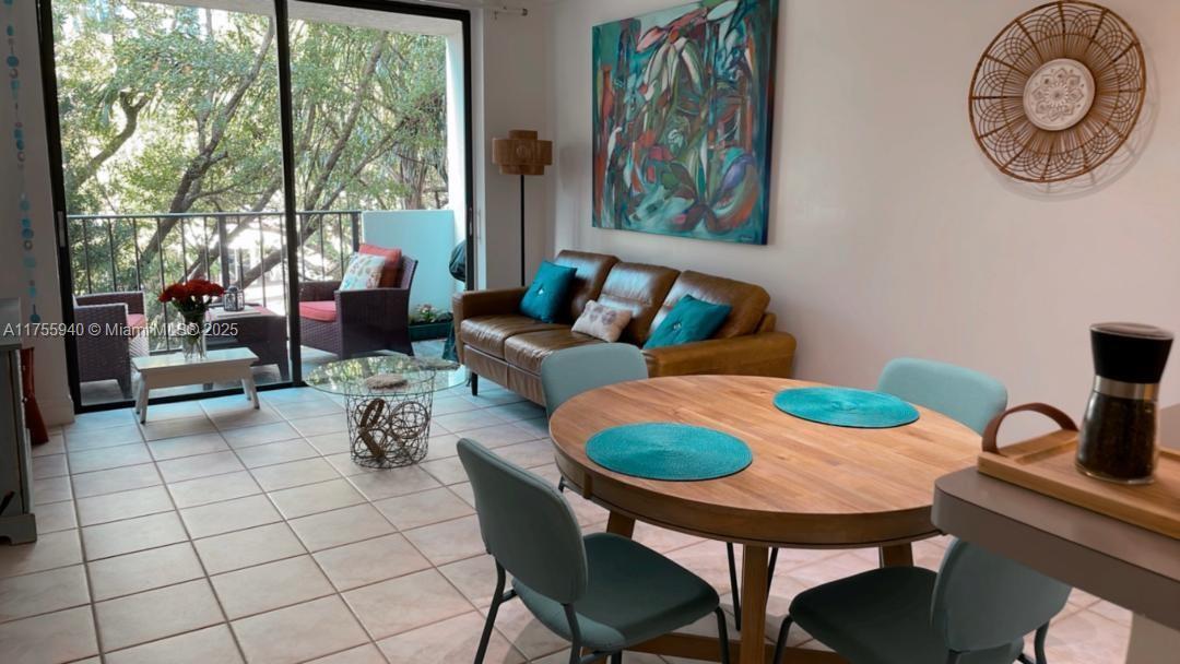 1673 Bay Rd in Miami Beach, FL - Building Photo