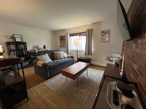 481 Duane Terrace in Glen Ellyn, IL - Building Photo - Building Photo