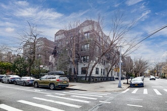 305 8th Ave in Brooklyn, NY - Building Photo - Building Photo