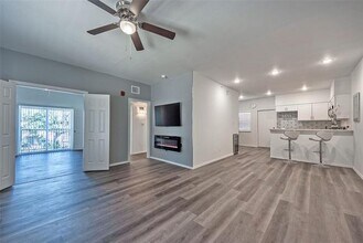 11234 Park Central Pl in Dallas, TX - Building Photo - Building Photo