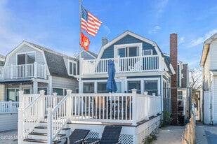 413 Beach Front in Manasquan, NJ - Building Photo