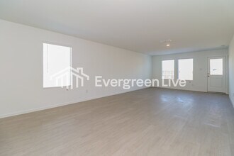 200 Sycamore Pl in Wilmer, TX - Building Photo - Building Photo