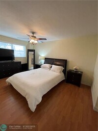 20200 NE 27th Ct photo'