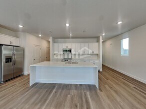 4552 Camden Bridge St in Las Vegas, NV - Foto de edificio - Building Photo