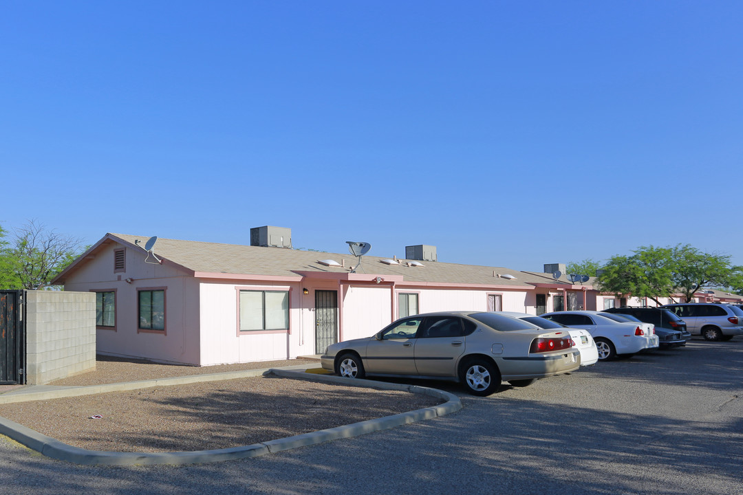 335 E Elvira St in Tucson, AZ - Building Photo