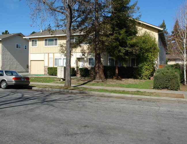 1249-1255 Coronado Dr in Sunnyvale, CA - Building Photo - Building Photo