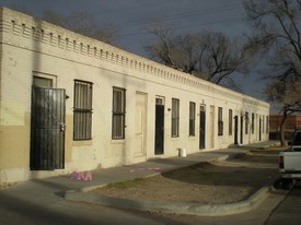 1901 E San Antonio Apartments