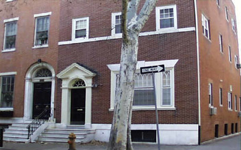 2001 Delancey Pl in Philadelphia, PA - Building Photo - Building Photo