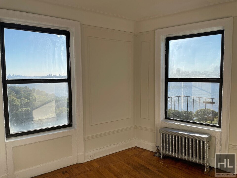 HAVEN AVENUE in New York, NY - Building Photo