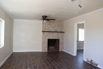 509 W 16th St in Roswell, NM - Building Photo - Building Photo
