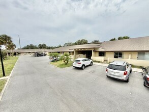 1509 12th Ct SE in Largo, FL - Building Photo - Building Photo