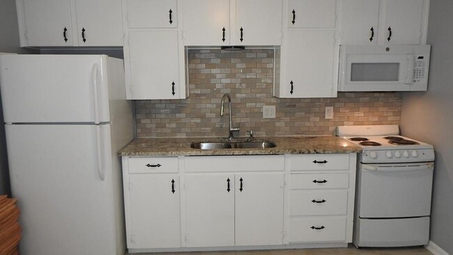 110 Drake St in Kansas City, MO - Building Photo - Building Photo