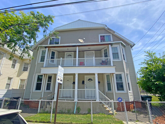 422 Lafayette St in Bridgeport, CT - Building Photo - Building Photo