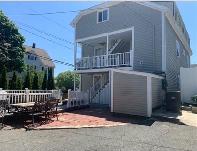 18 Wellman St