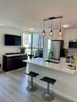 928-1928 Richards St in Vancouver, BC - Building Photo