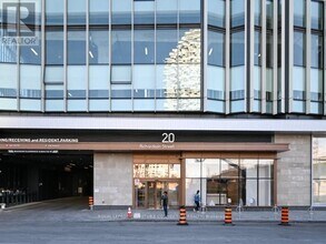 20-320 Richardson St in Toronto, ON - Building Photo - Building Photo