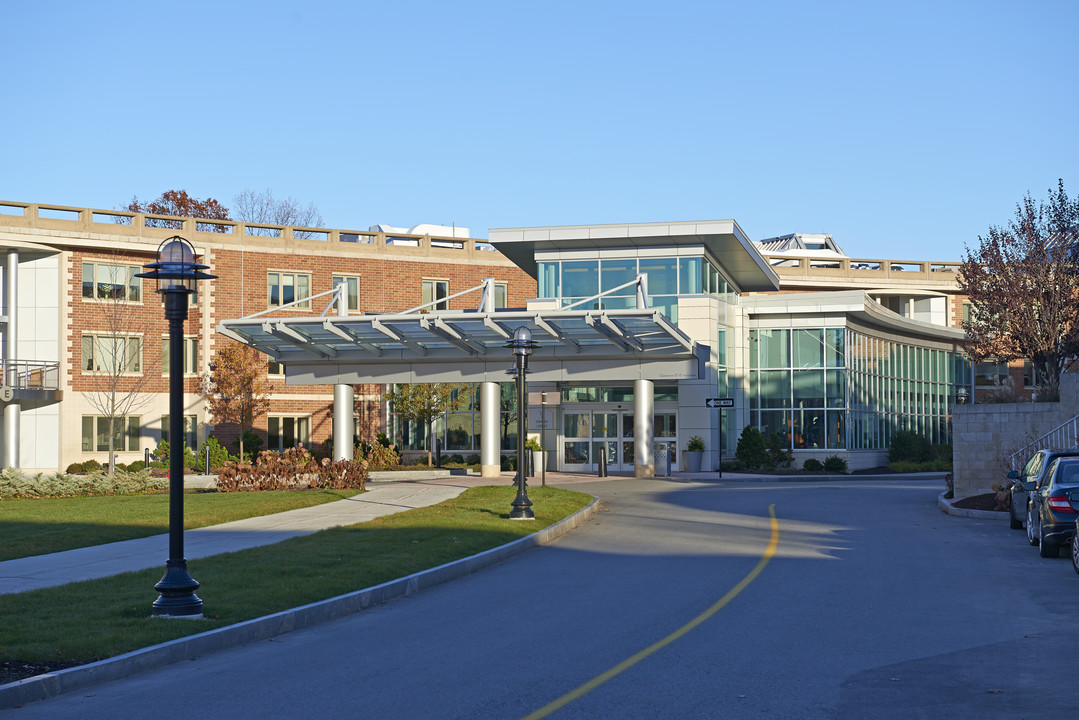 North Hill Senior Apartments in Needham, MA - Foto de edificio