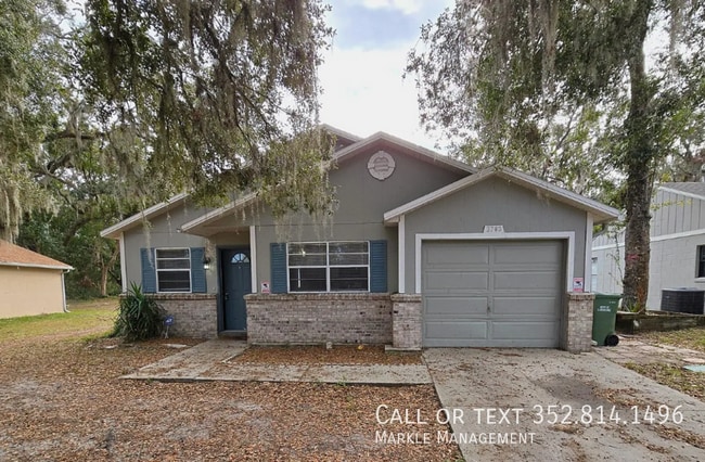 property at 2703 Lorraine Dr