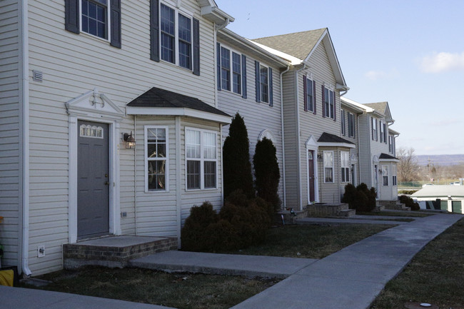 54 Sopwith Way in Martinsburg, WV - Building Photo - Building Photo