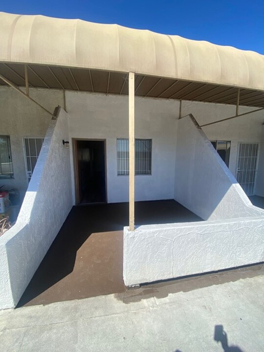 2840 Main St in San Diego, CA - Building Photo