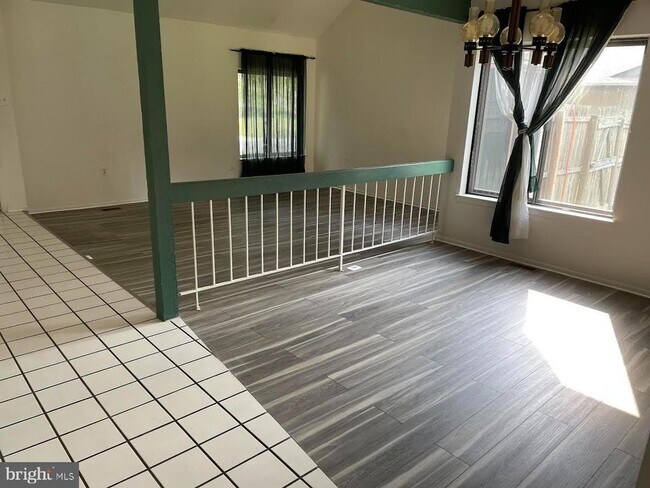 9129 Tulip Grove Rd in Gaithersburg, MD - Building Photo - Building Photo