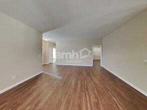 116 Brewster Ct in Mooresville, NC - Building Photo - Building Photo