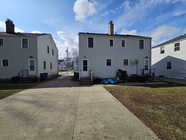 3979 Gary Ave in Lorain, OH - Building Photo - Building Photo