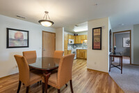 Parkwood Highlands Apartments & Townhomes 55+ in New Berlin, WI - Building Photo - Building Photo