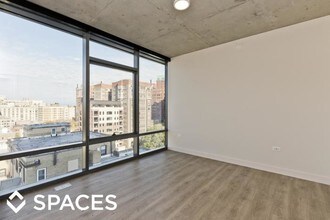 450 W Belmont Ave in Chicago, IL - Building Photo - Building Photo