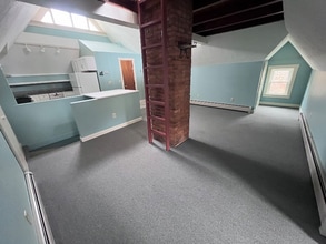 410 N State St in Concord, NH - Building Photo - Building Photo