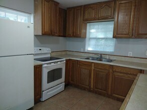 422 Rock Pit Rd-Unit -422 RP Unit B in Titusville, FL - Building Photo - Building Photo