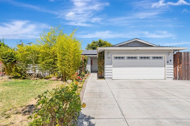 property at 4608 Montecarlo Park Ct
