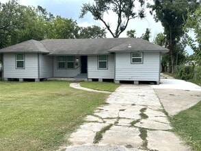 10514 Oswego St in Houston, TX - Building Photo - Building Photo