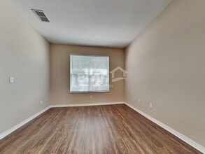 11228 Madison Park Dr in Tampa, FL - Building Photo - Building Photo